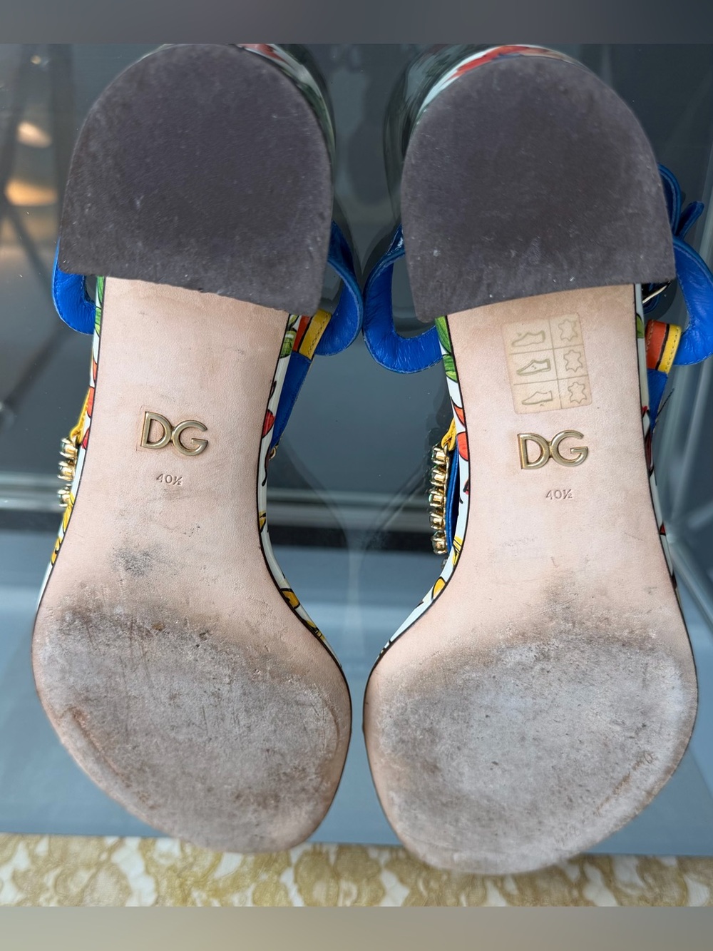 Dolce & Gabbana Majolica Jeweled Sandals. 40,5. - Picture 10 of 13